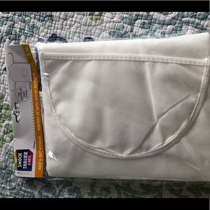 Kids Smock for a Christmas Art Basket!